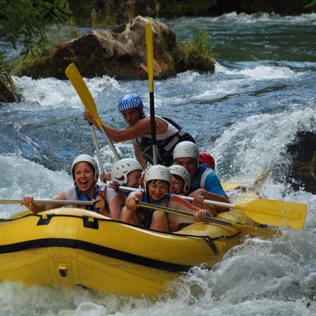 Rafting Cetina river-1st rapid class III